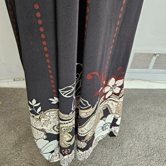 Alyn Paige Black Floral Bottom Halter Boho Maxi Dress Size Small - Picture 3 of 6